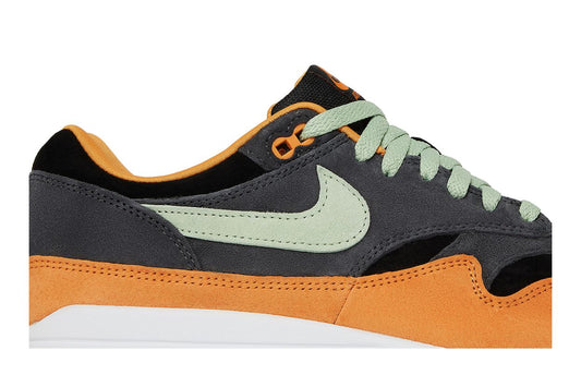 Nike Air Max 1 Ugly Duckling Honeydew - vue de profil