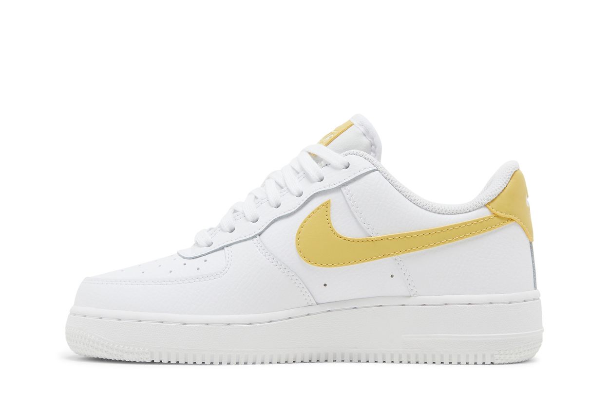 Air Force 1 '07 Saturn Gold (W) - vue arrière