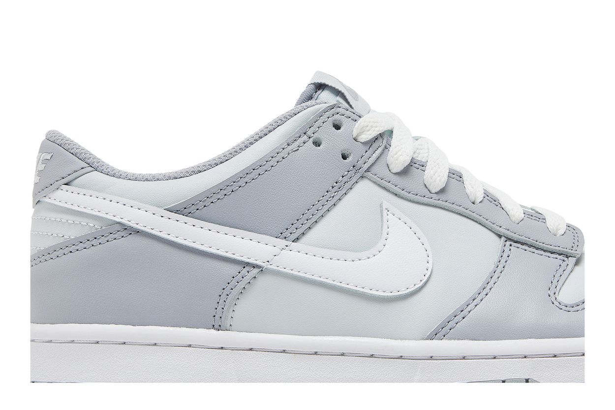 Nike Dunk Low Two-Toned Grey - vue de dessus