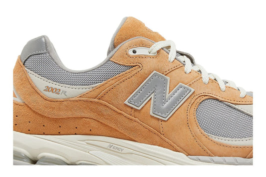 New Balance 2002R Sweet Caramel - vue de profil